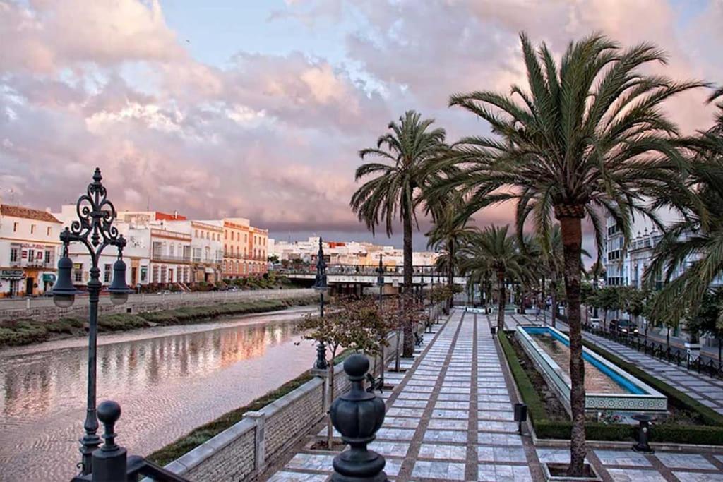 Fancy Apartment In A Historic House, Chiclana City Center By C. Dreams Chiclana de la Frontera Exteriér fotografie